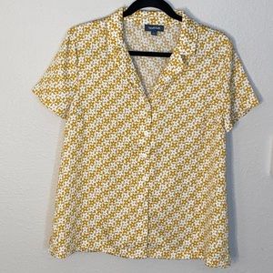 NWOT ModCloth Size L Yellow and White Floral Top